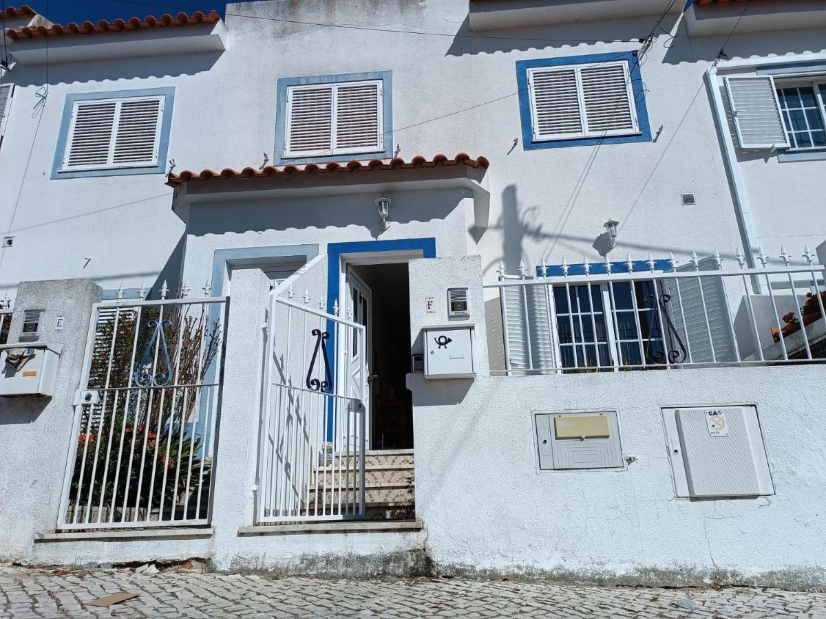 Alojamento Local Familia Coelho Quinta do Conde ภายนอก รูปภาพ