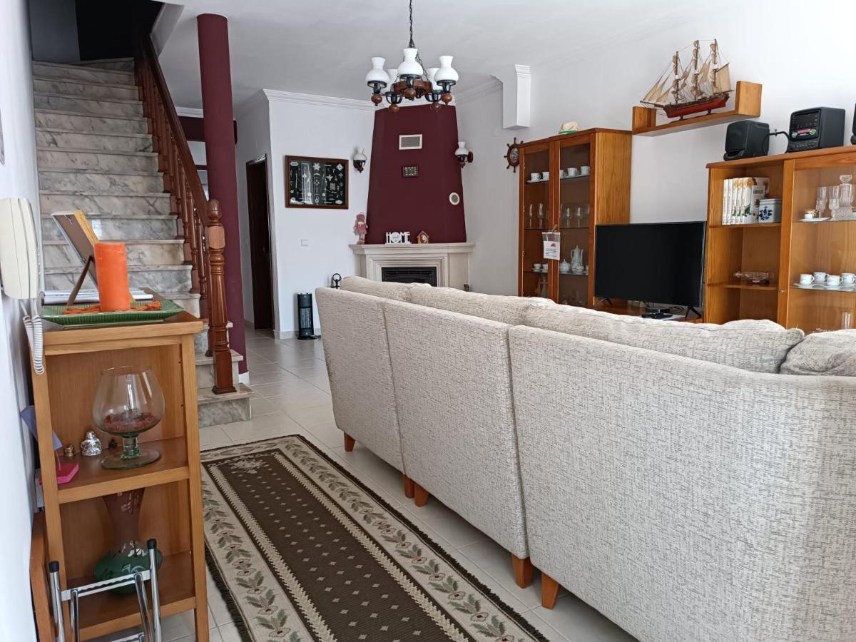 Alojamento Local Familia Coelho Quinta do Conde ภายนอก รูปภาพ