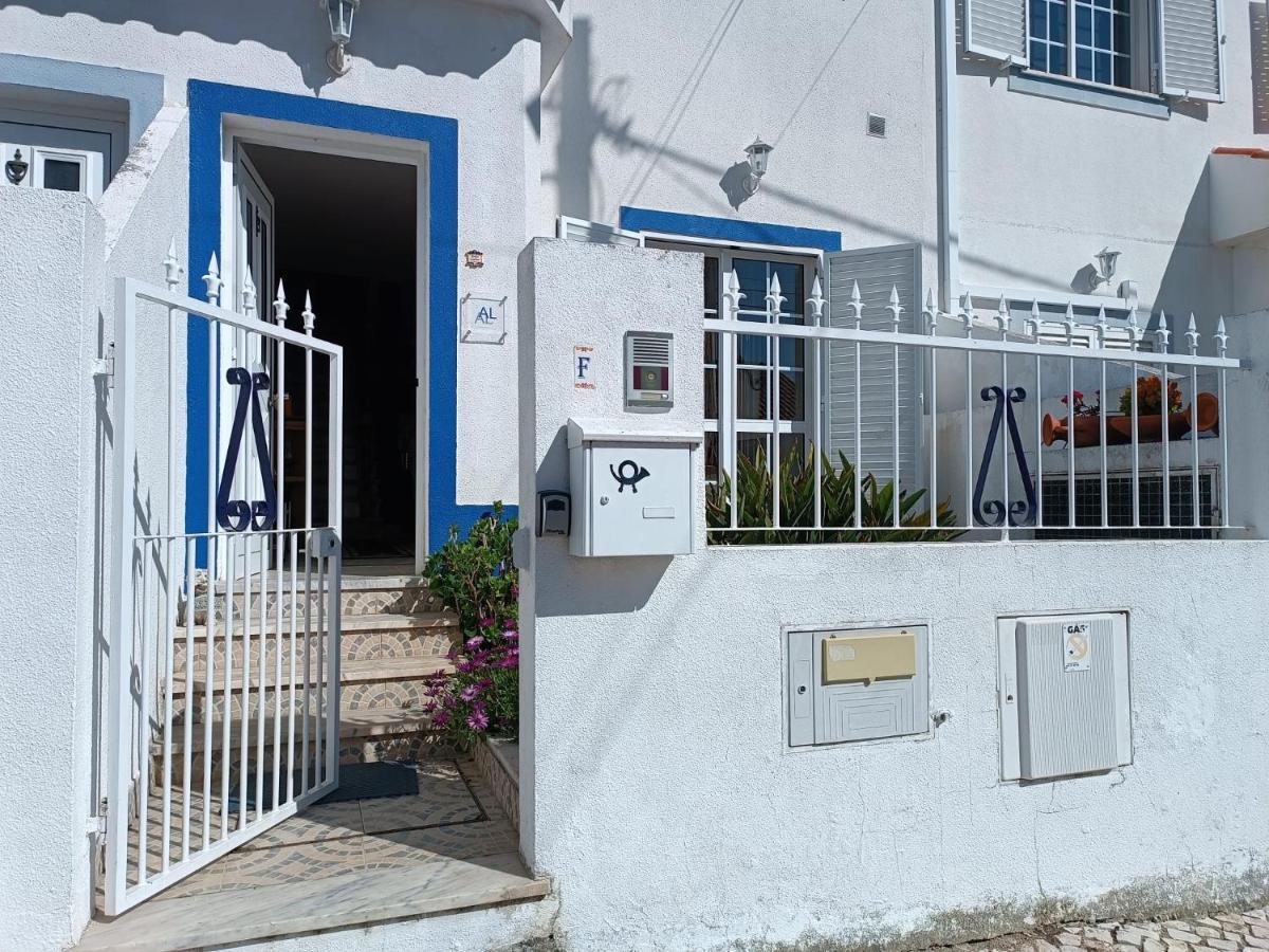 Alojamento Local Familia Coelho Quinta do Conde ภายนอก รูปภาพ