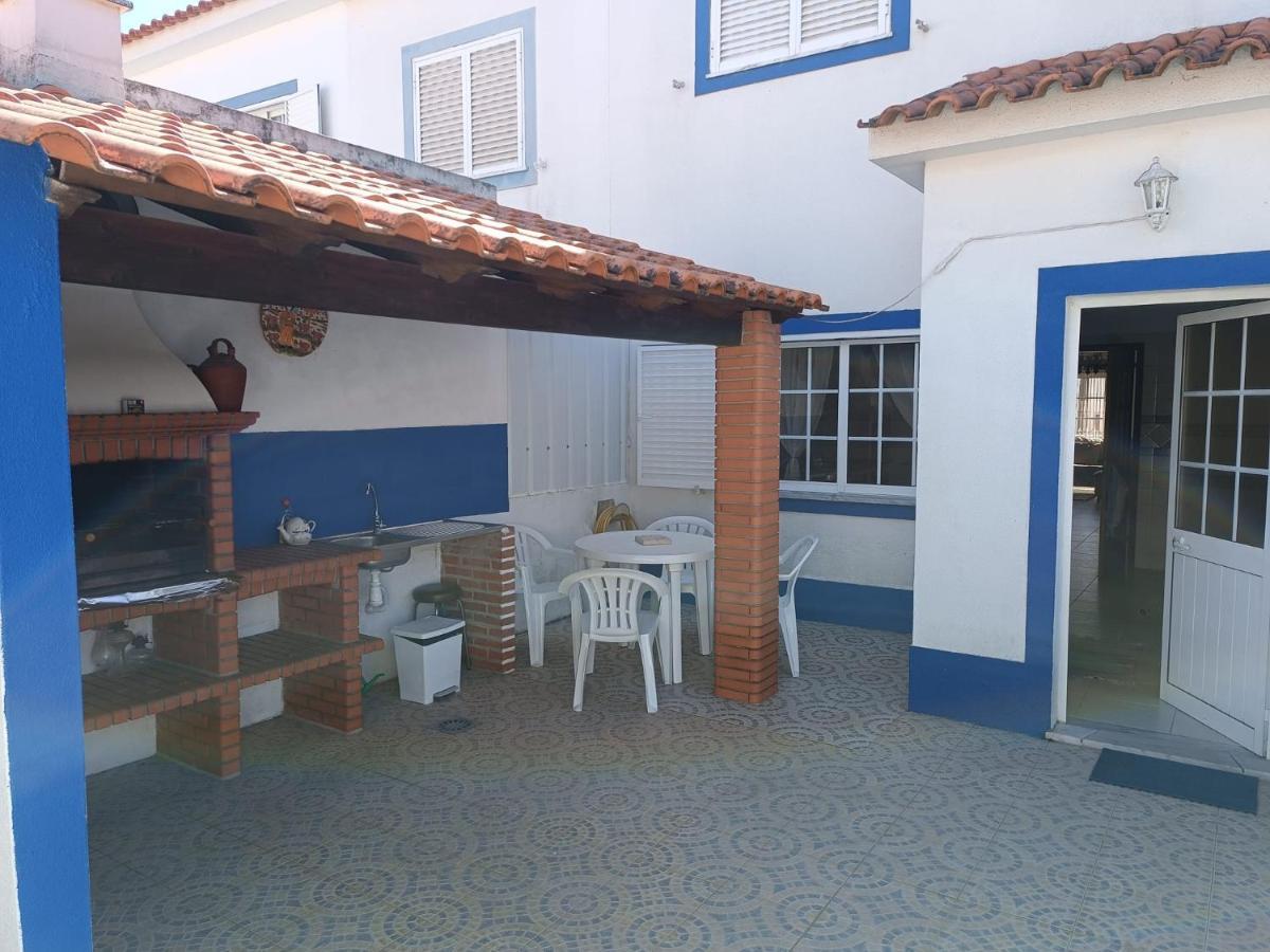 Alojamento Local Familia Coelho Quinta do Conde ภายนอก รูปภาพ
