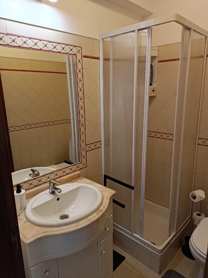 Alojamento Local Familia Coelho Quinta do Conde ภายนอก รูปภาพ